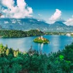 Top 10 Must-See Destinations for Student Tourism