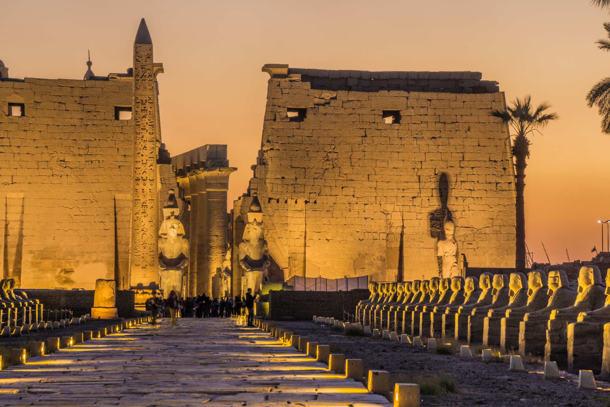 luxor travel guide, information about luxor, egypt1028442941